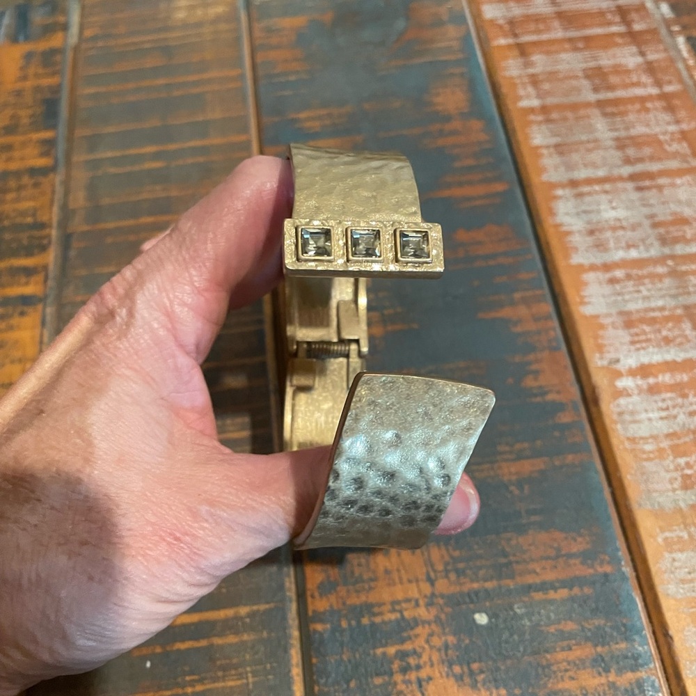 Lia Sophia That’s a Wrap Cuff Bracelet - Picture 5 of 11